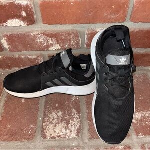 Adidas CG6825 Black with Gray Accents Running Athletic Shoes Lace Up Low Top